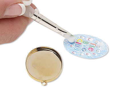 Focal and piece of paper cut to size